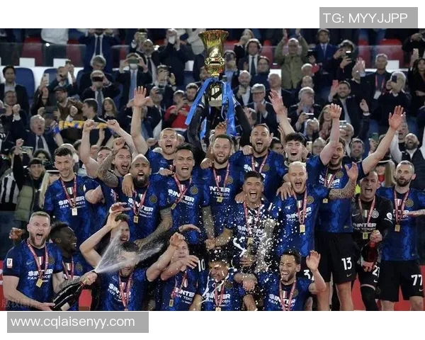 世界杯精彩对决：那不勒斯与莱比锡激战成平局引发全场热议